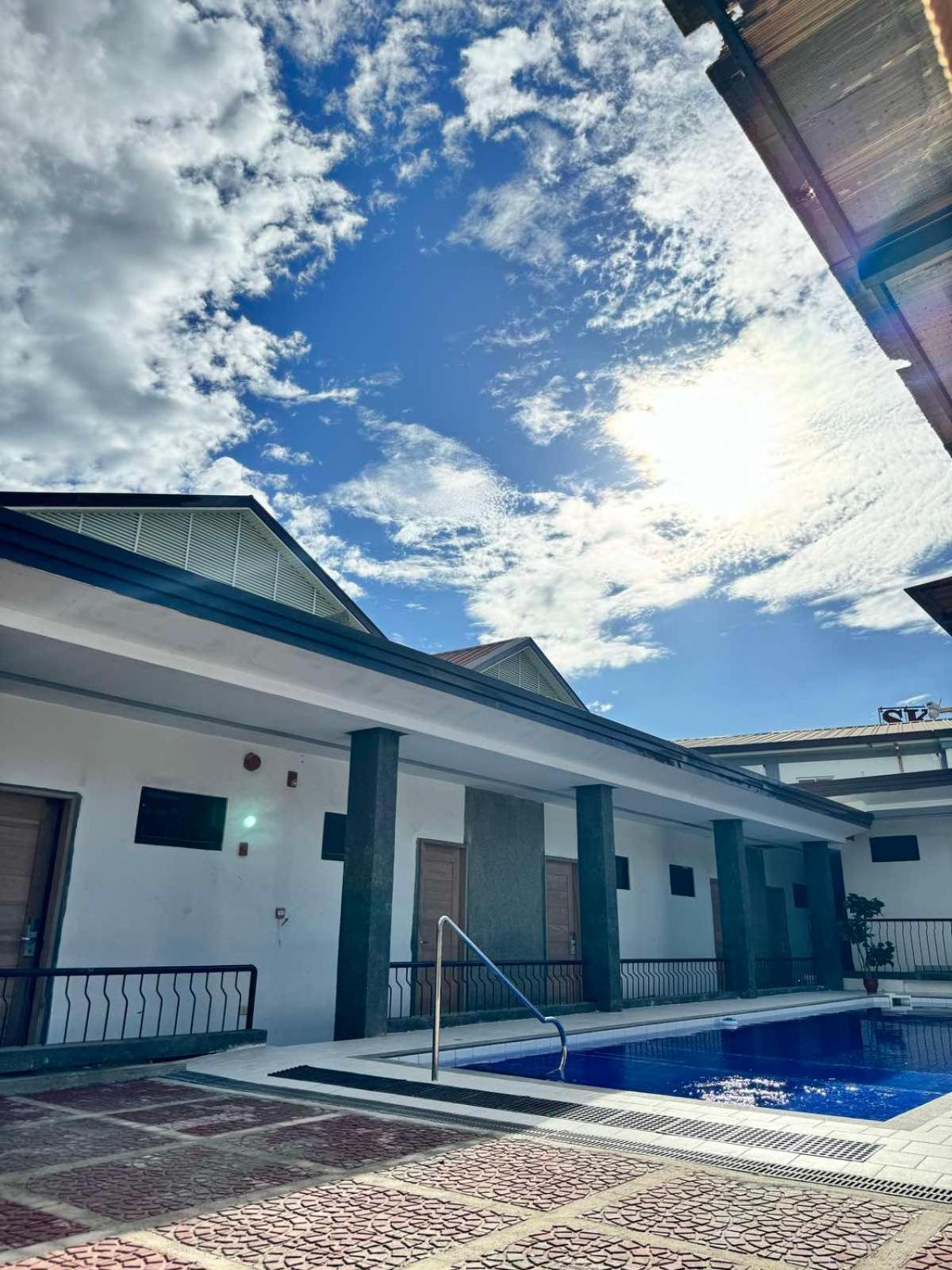 Bavarian Guest House Angeles Exterior photo